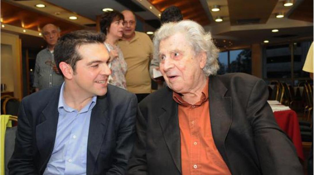 Σε εξέλιξη η συνάντηση του Αλέξη Τσίπρα με τον Μίκη Θεοδωράκη