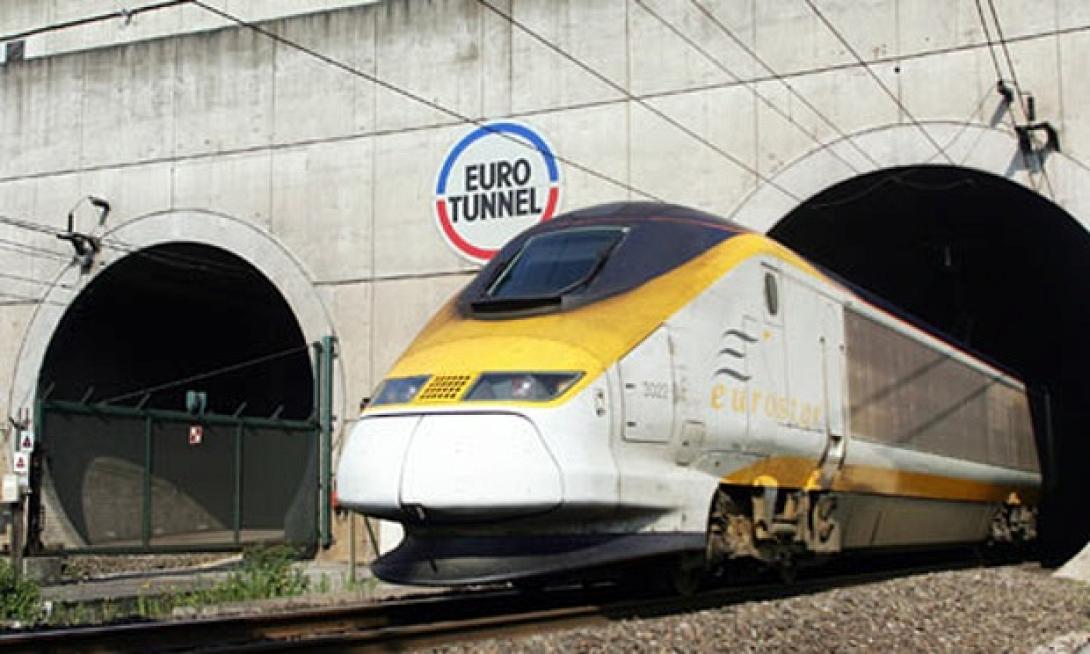channel-tunnel-eurostar-e-010.jpg