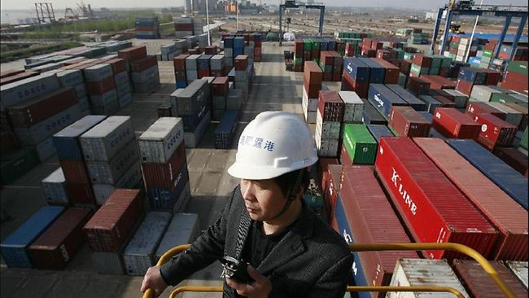 Και επίσημα η Κίνα κατέκτησε την κορυφή του εμπορίου 