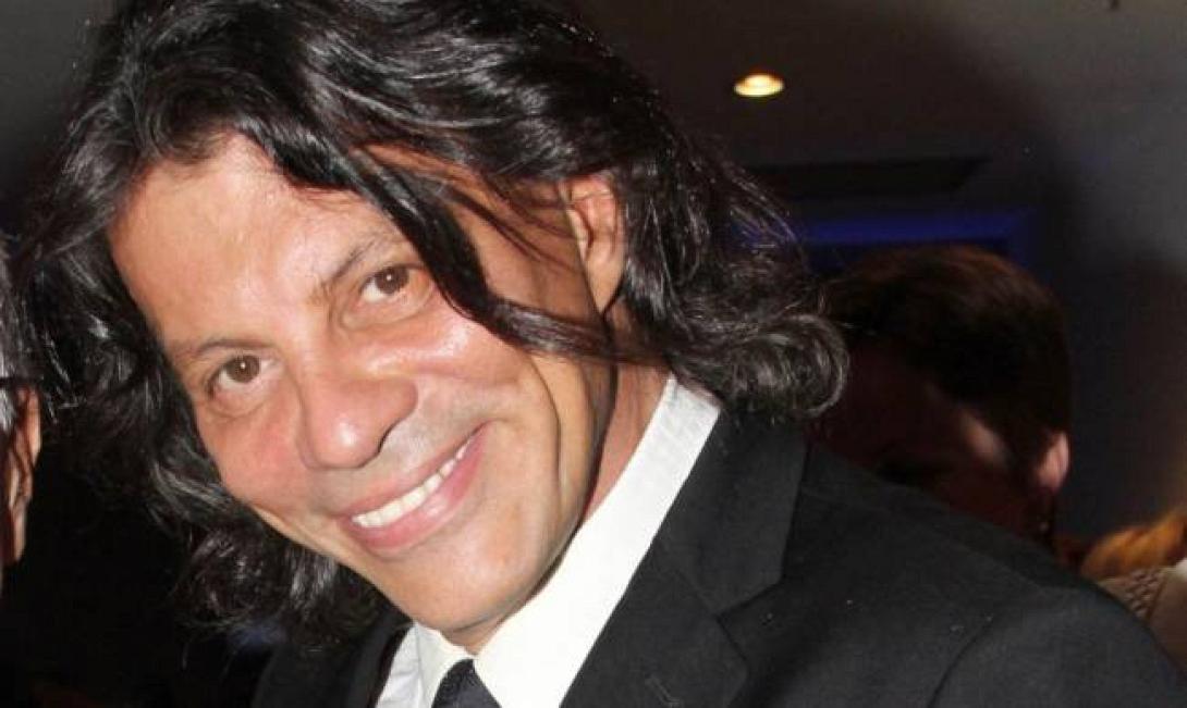 "Εδώ είναι γάμος. Μην το κάνουμε μπου@@@λο"