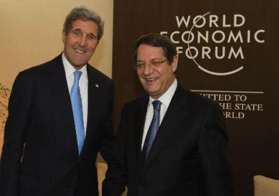 Συνάντηση Αναστασιάδη - Κέρι στο Νταβός