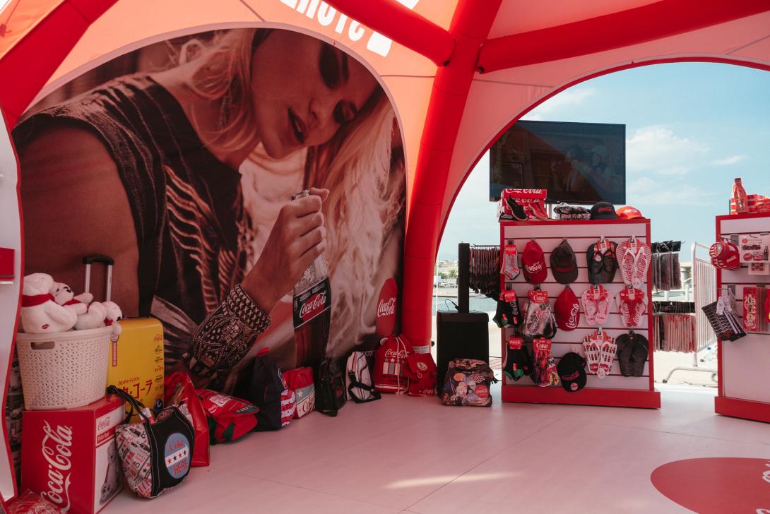 coca-cola_pop-up_3.jpg