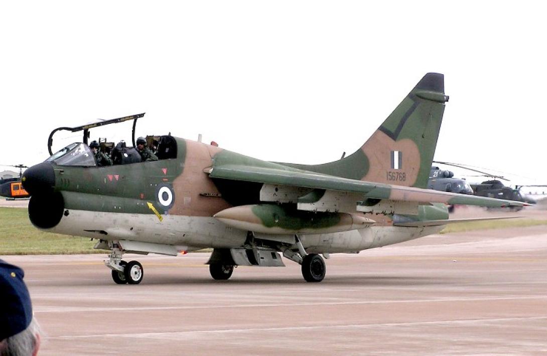 Τελευταίο αντίο στα θρυλικά A-7 Corsair, που ξεκίνησαν απ' τη Βάση της Σούδας
