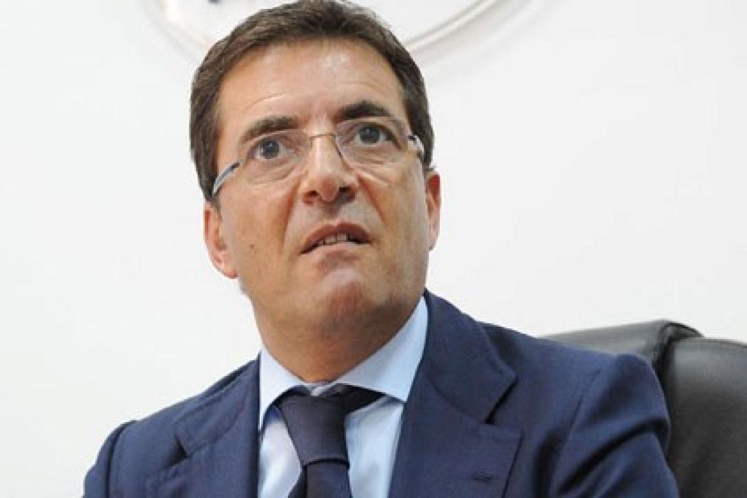 "Για εκβιασμό και μαφιόζικες μεθόδους" συνελήφθη υφυπουργός στην Ιταλία