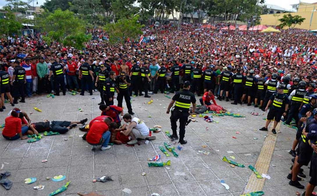 Μαχαιριές μεταξύ φιλάθλων της Κόστα Ρίκα!