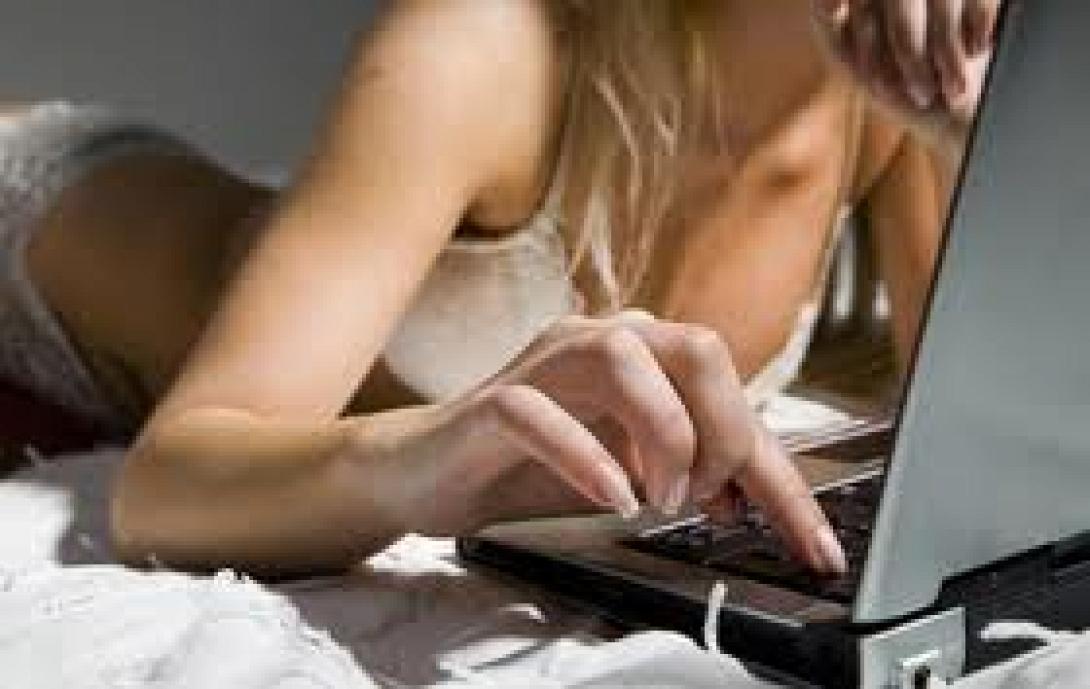 Καθηγητής στη Ρόδο έκανε cyber sex με 14χρονη μαθήτρια του