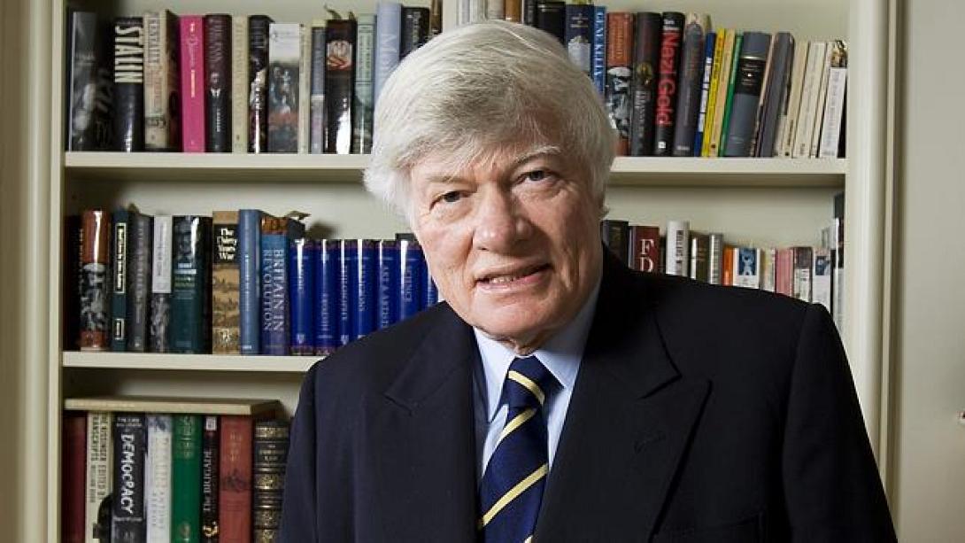 Τζ. Ρόμπερτσον: «Ο Έλγιν ήταν ένας χρεοκοπημένος διπλωμάτης που έκλεψε τα γλυπτά για χρήματα»