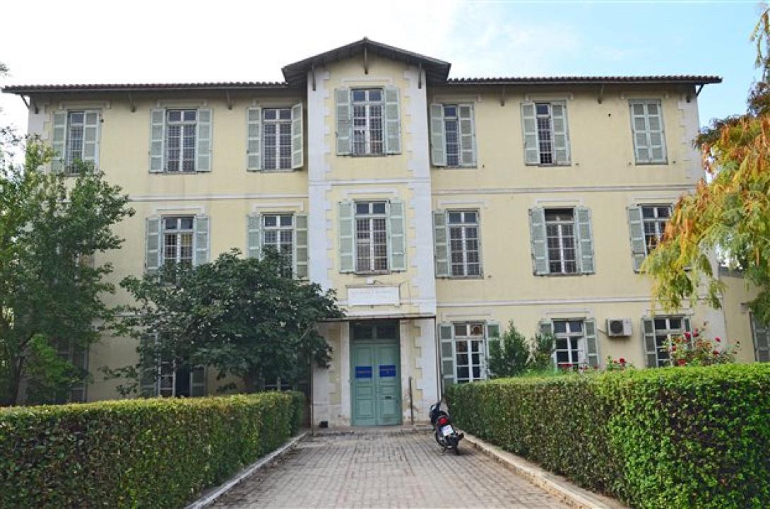 δαφνη λαμπρινου