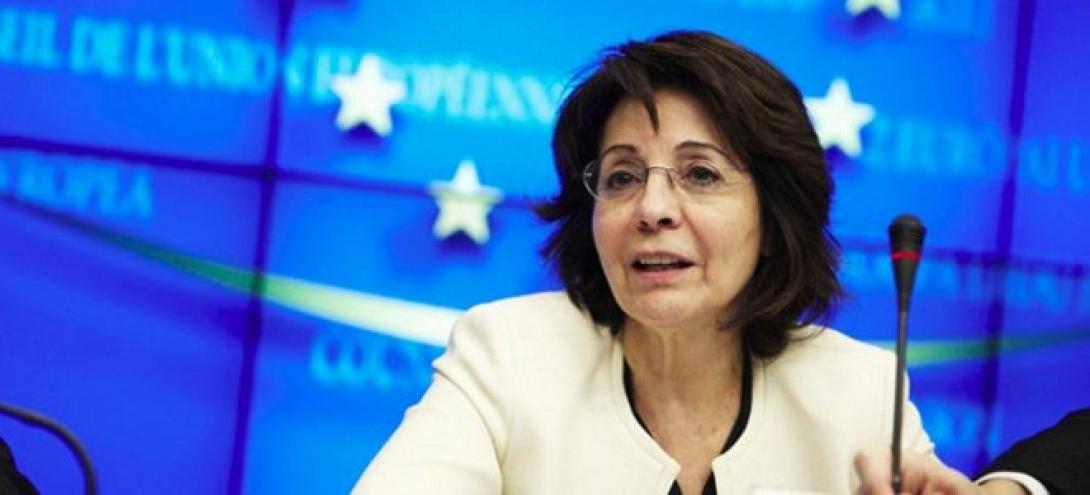 Έμμεση παραδοχή υπογραφής τρίτου μνημονίου από τη Μαρία Δαμανάκη 