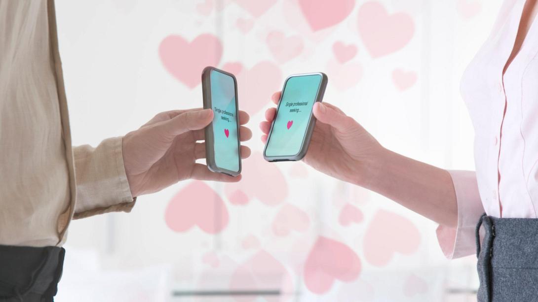 Οι άντρες επισκέπτονται πιο συχνά τις ιστοσελίδες γνωριμιών