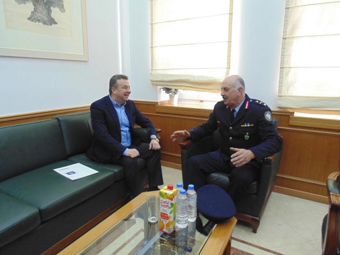 περιφερειάρχης αστυνομικός διευθυντής