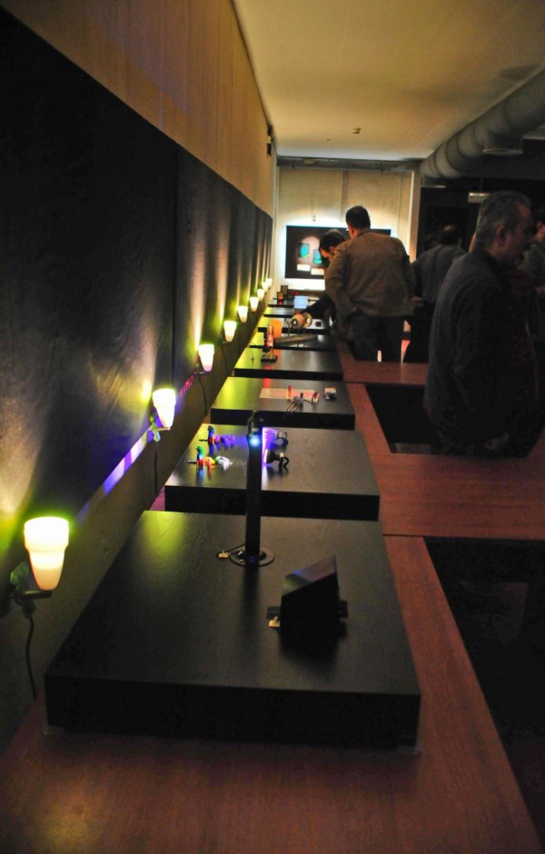 Φωτεινά Μυστήρια, Ολογράμματα, 3D και Οπτικά Παράδοξα