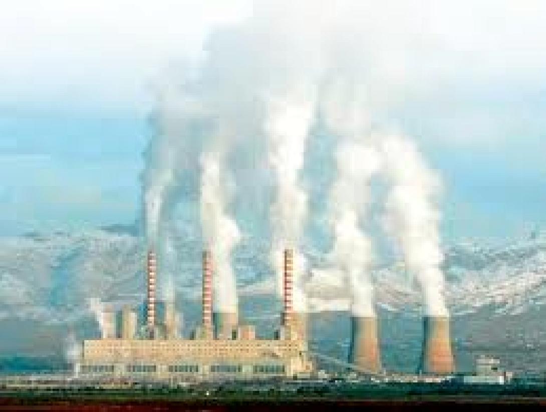 "Ρολά" κατέβασαν οι εργαζόμενοι της ΔΕΗ στην Κρήτη