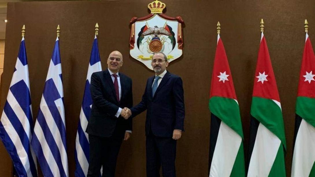 Ο Νίκος Δένδιας στο Αμμάν.jpg