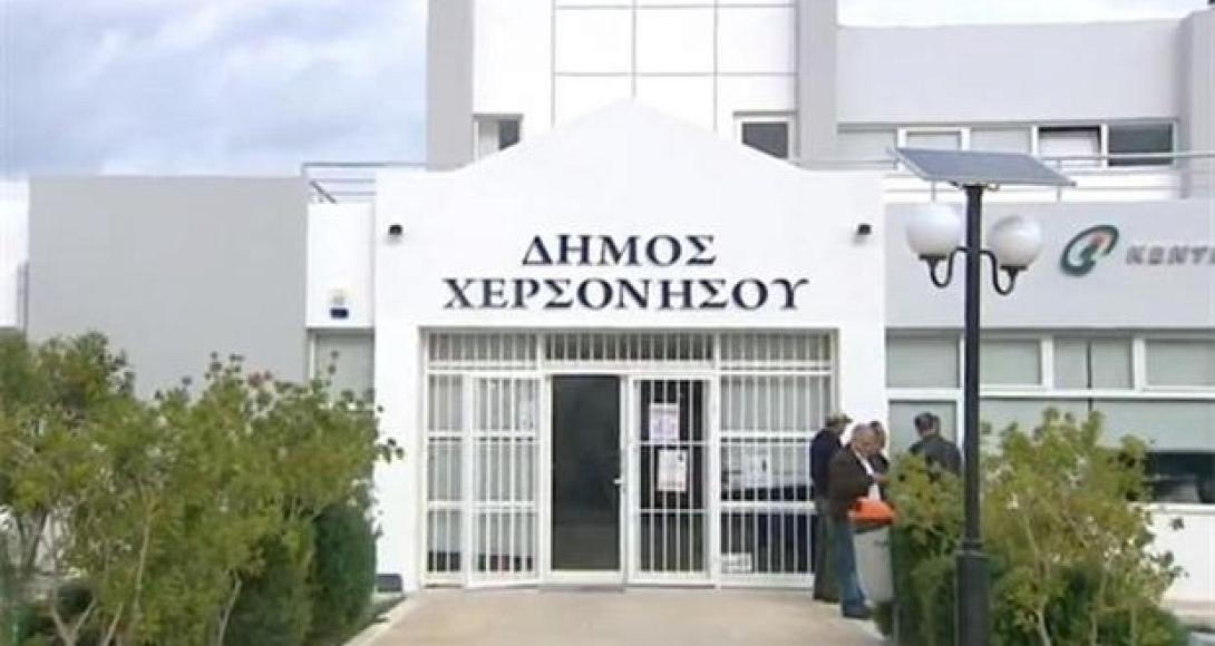 "Δεν γίνεται να είσαι και με τον αστυφύλαξ και με τον χωροφύλαξ"