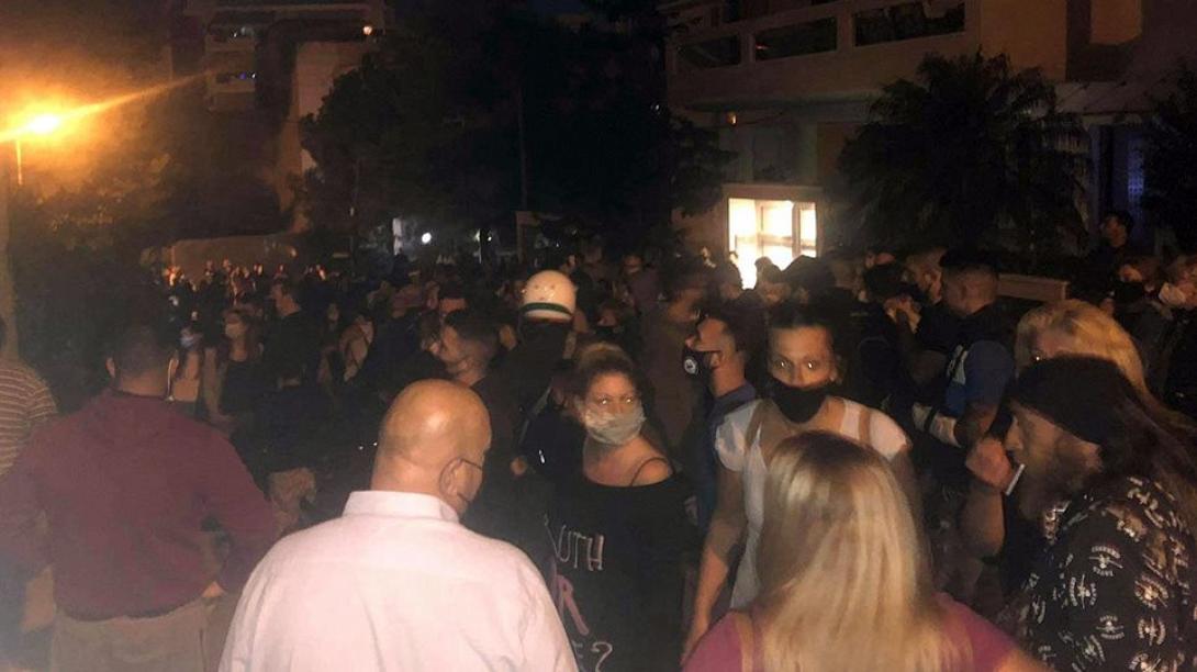 σκυλος διαμαρτυρια