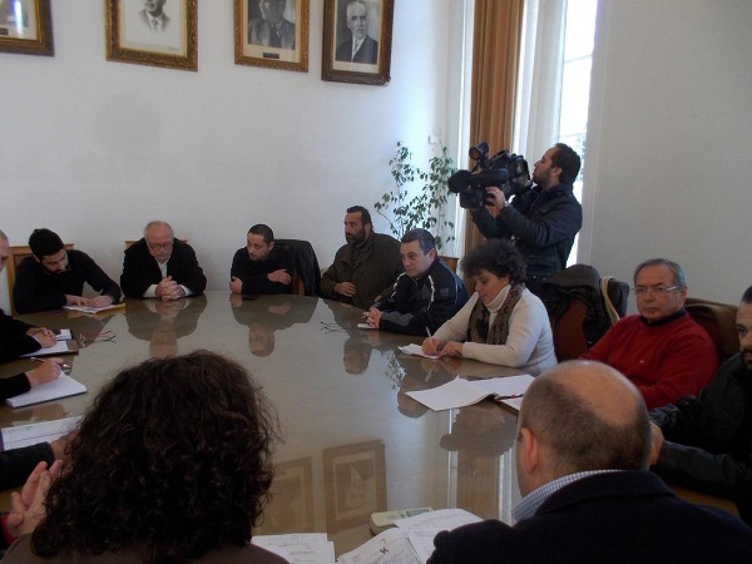 Συνεδρίασε η διακομματική επιτροπή για την κατανομή των Δημοτικών κοινόχρηστων χώρων