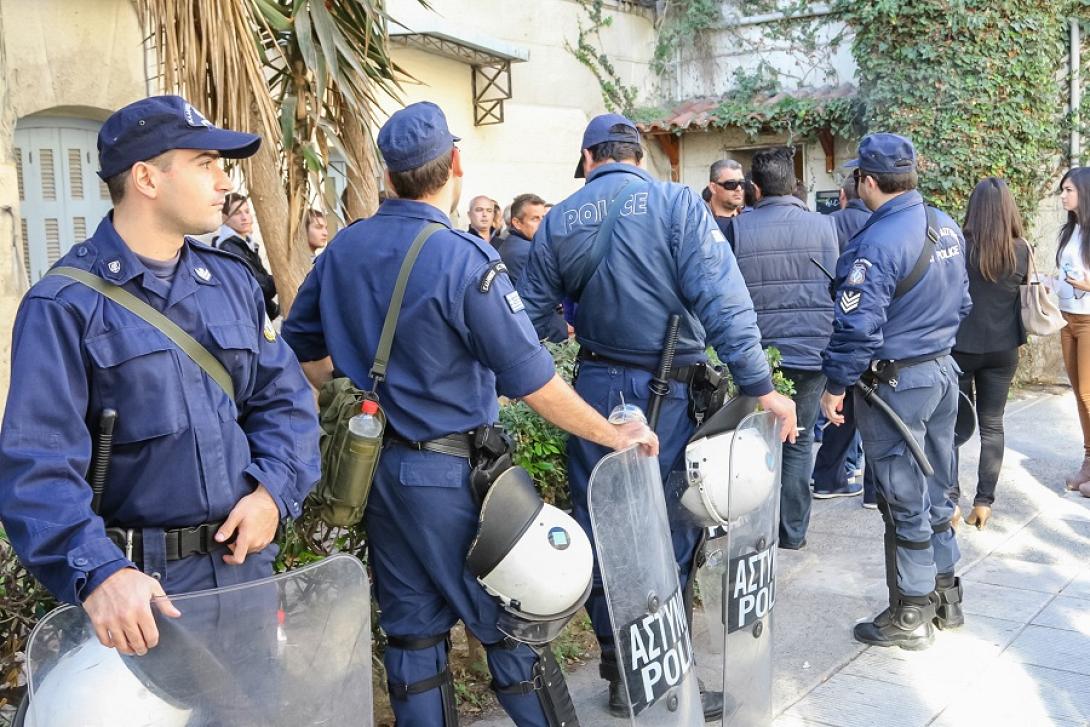 δικαστήρια αστυνομία