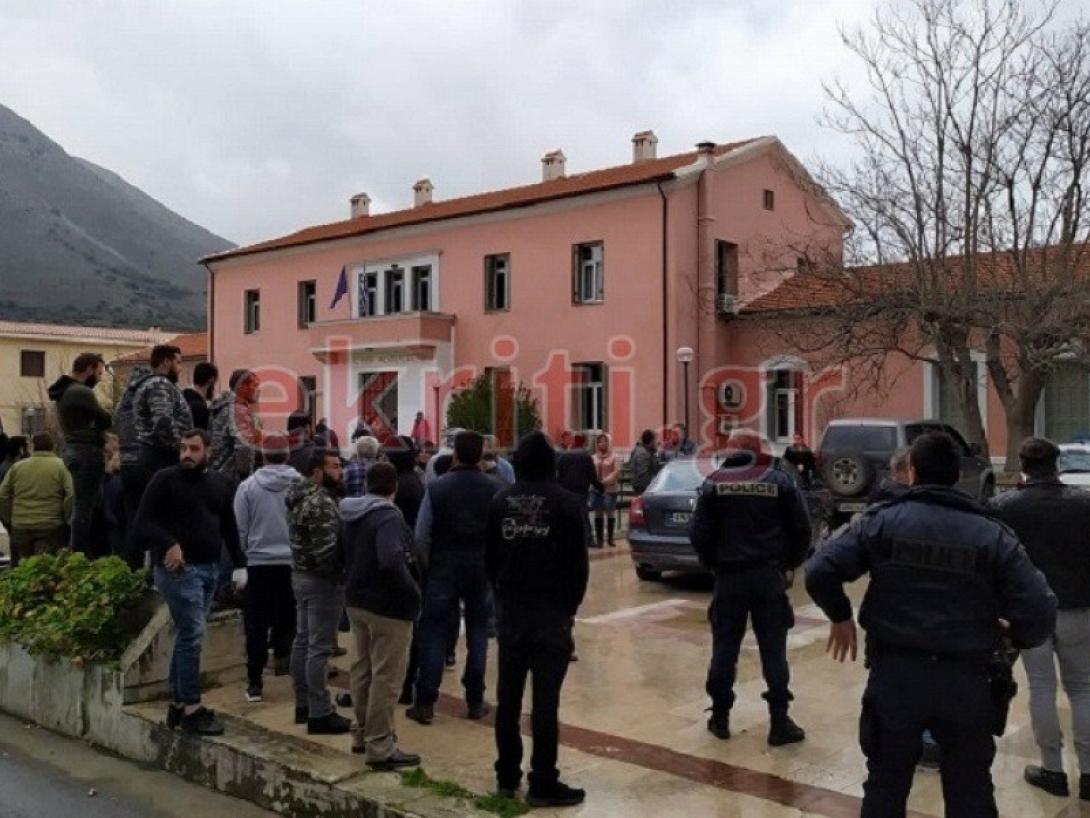 δικαστήρια νεάπολης