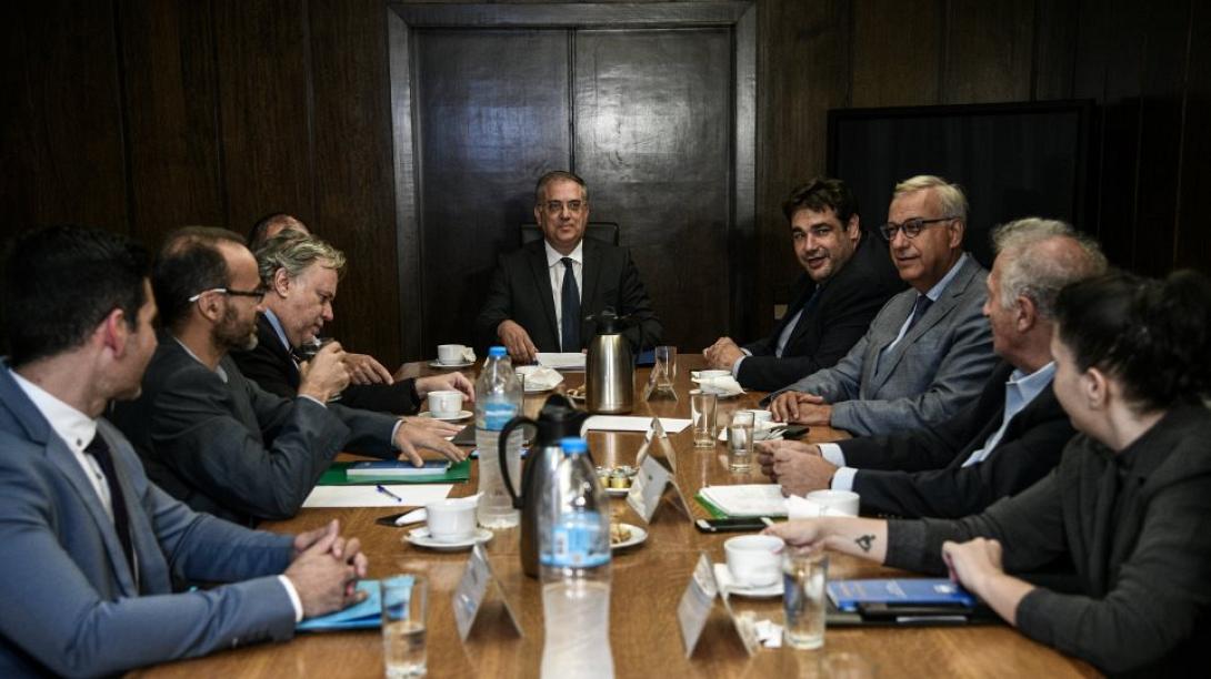 διακομματικη επιτροπη.jpg