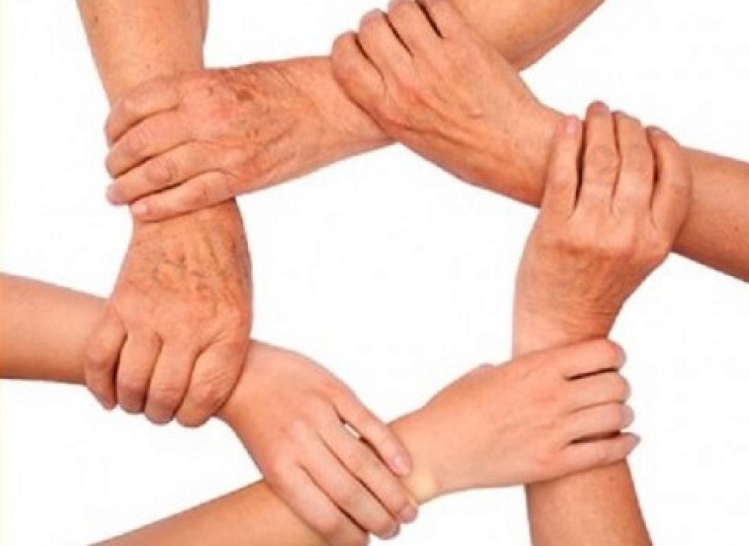 Τα παιδιά του 6ου Γυμνασίου "στηρίζουν" το Κοινωνικό Ιατρείο Ηρακλείου