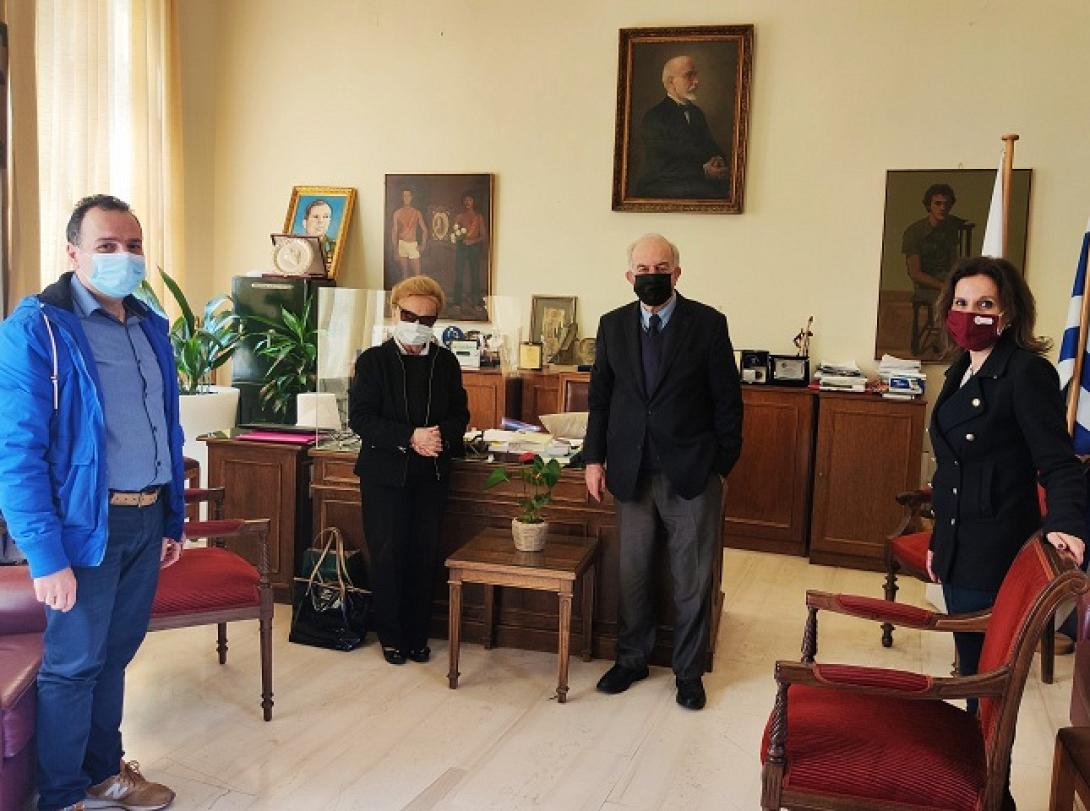 Πρόγραμμα στήριξης των ατόμων με άνοια από τον Δήμο Ηρακλείου και την Εταιρεία Alzheimer "Αλληλεγγύη"