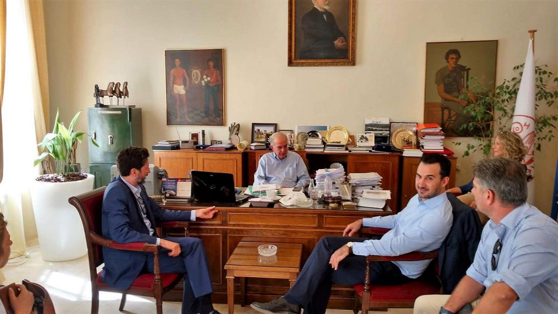 λαμπρινος χαριτσης.jpg