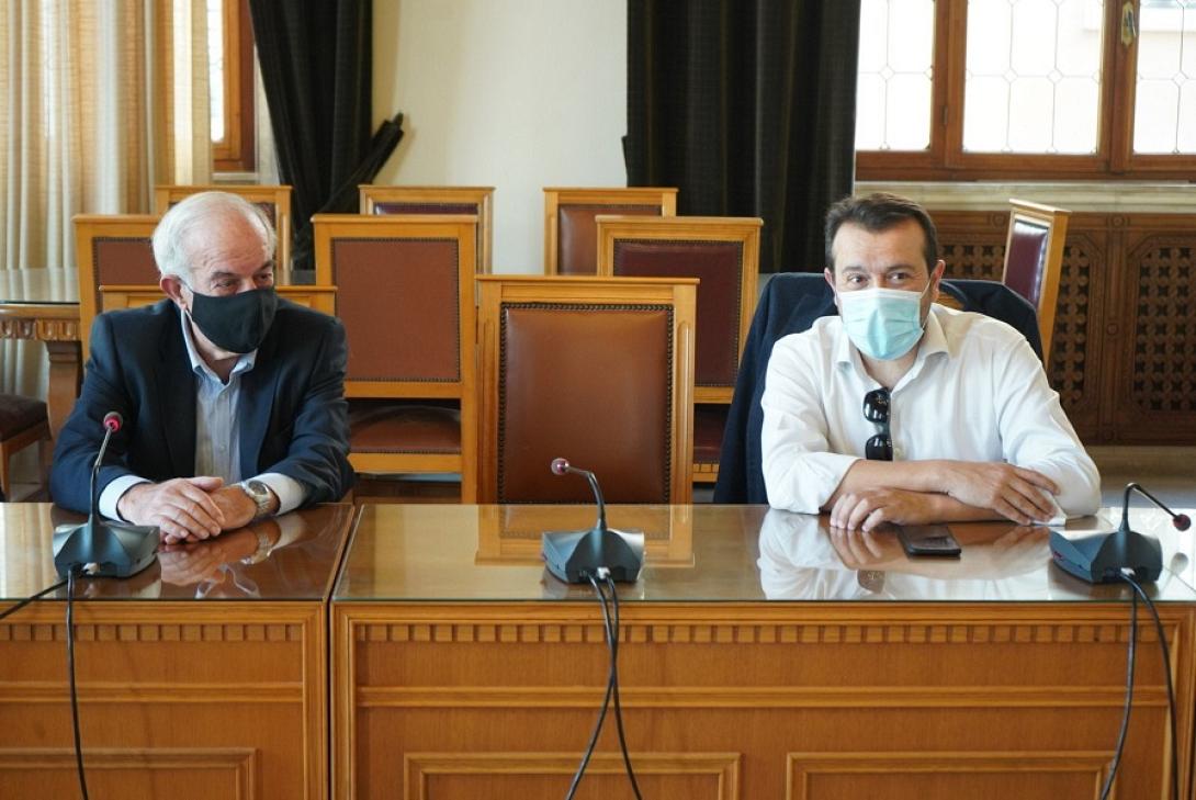 λαμπρινός παππάς