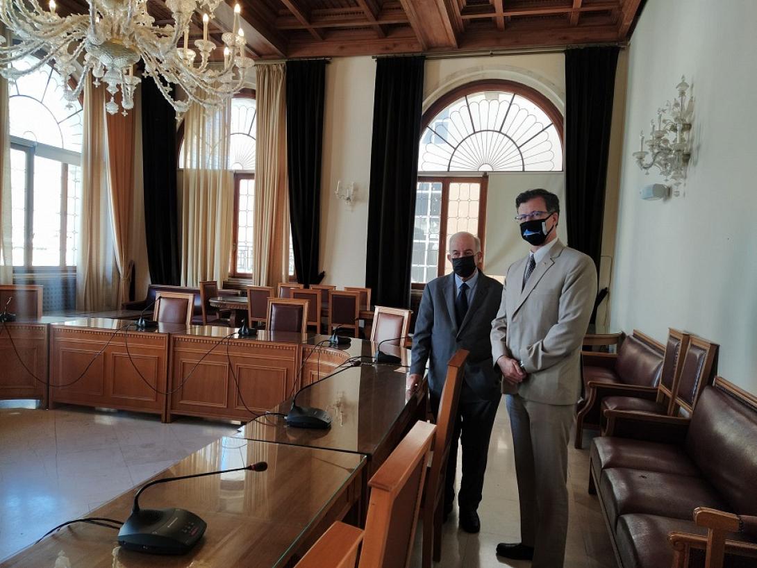 Λότζια - Πρέσβης Καναδά