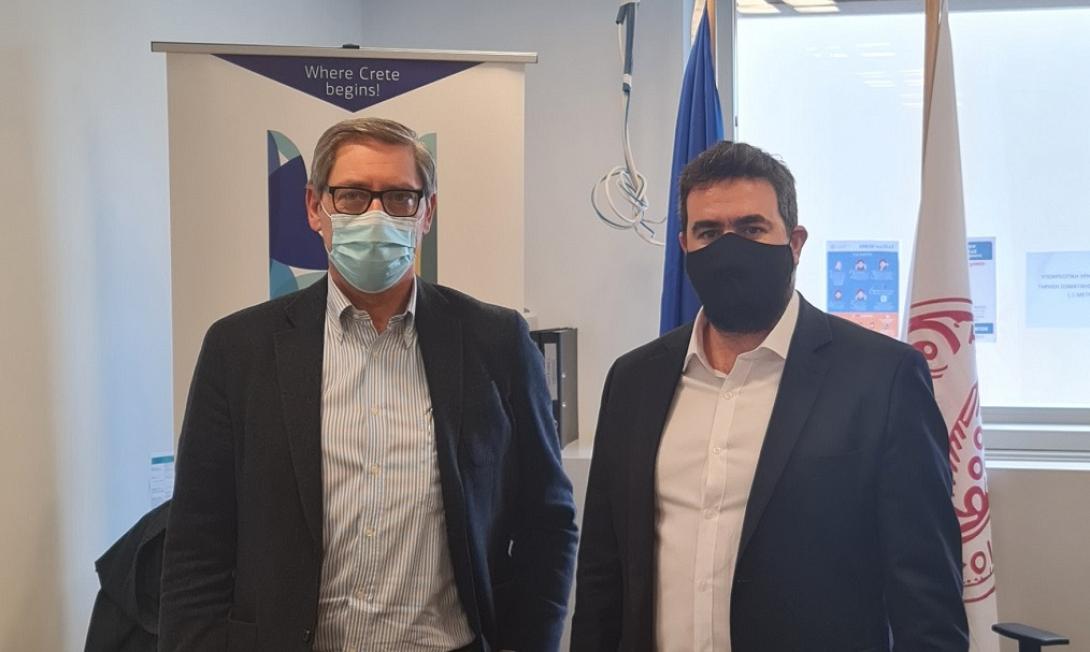 Αριστερά ο Δημήτρης Πλεξουσάκης και δεξιά ο Γιώργος Σισαμάκης