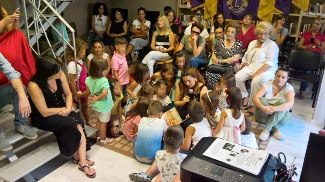 βιβλιοθήκη μαλεβιζίου