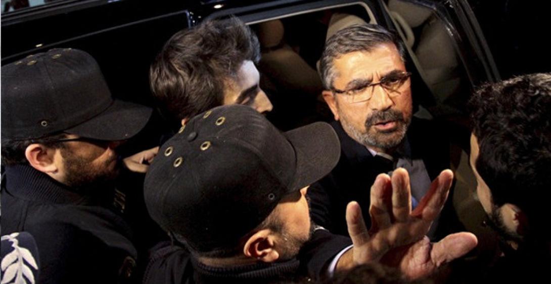  Ταχίρ Ελτσί