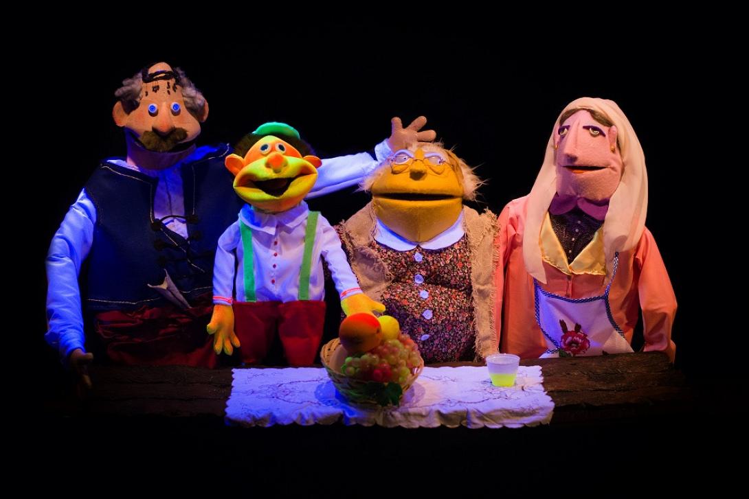 Στο Θέατρο Κρήτης οι "Δροσουλίτες" από τον θίασο "Κου-κλό"