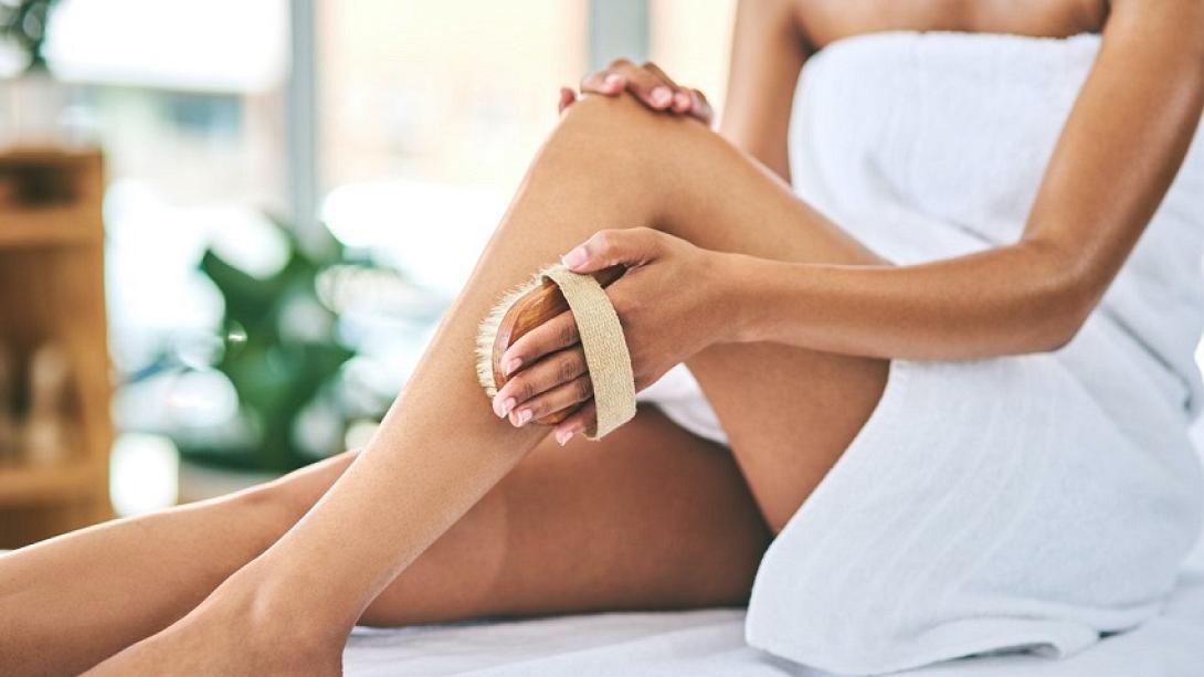 dry brushing στεγνό βούρτσισμα