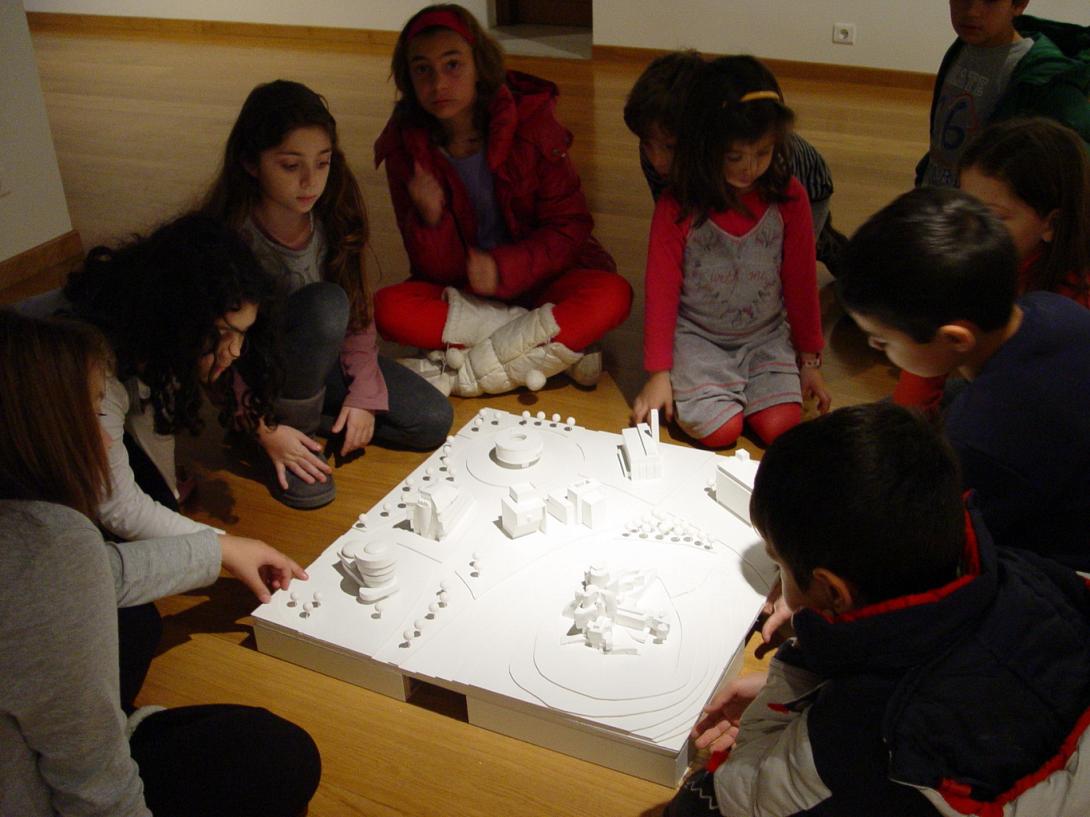 Εικαστικά μαθήματα από το Μουσείο Σύγχρονης Τέχνης