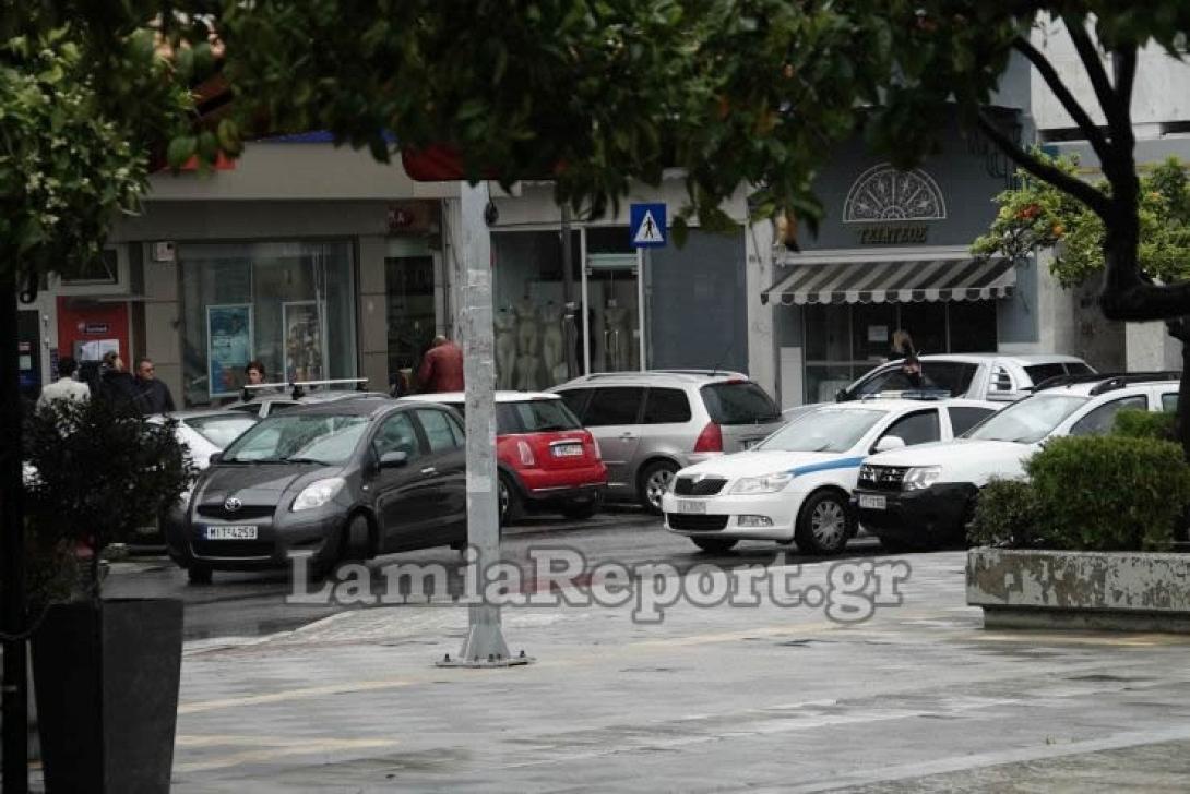  διπλές σειρές τα παρκαρισμένα ΙΧ 