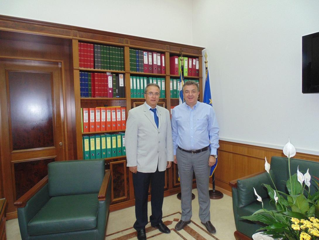 ‘’Γέφυρα‘’ συνεργασίας από την Περιφέρεια Κρήτης με Πρεσβείες των κεντροευρωπαϊκών χωρών