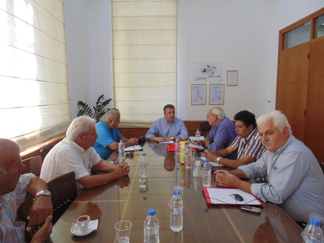 Συναντήσεις Περιφερειάρχη για την τοπική ανάπτυξη με δημάρχους της Κρήτης