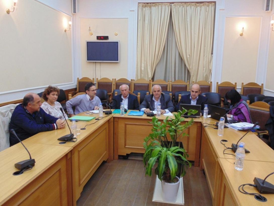 Σύσκεψη στη Περιφέρεια για τα προβλήματα της υγείας στην Κρήτη