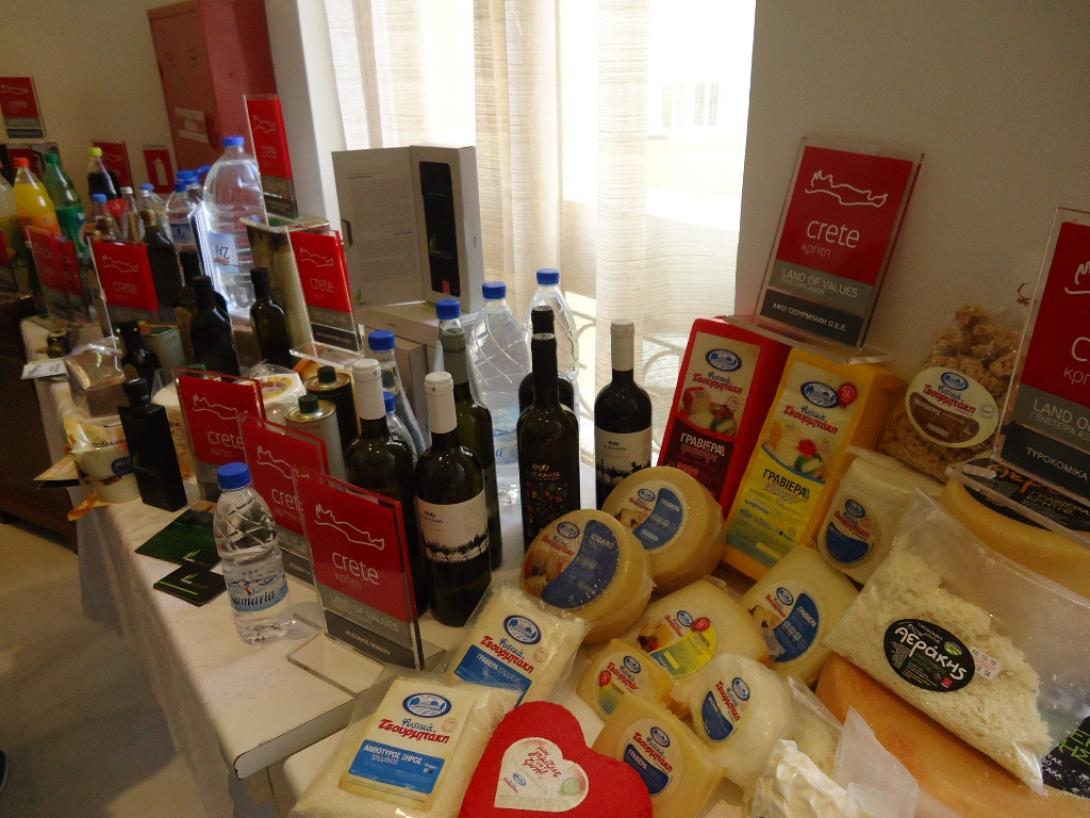 Με .. όνομα βαρύ σαν ιστορία 161 παραδοσιακά προϊόντα της Κρήτης 