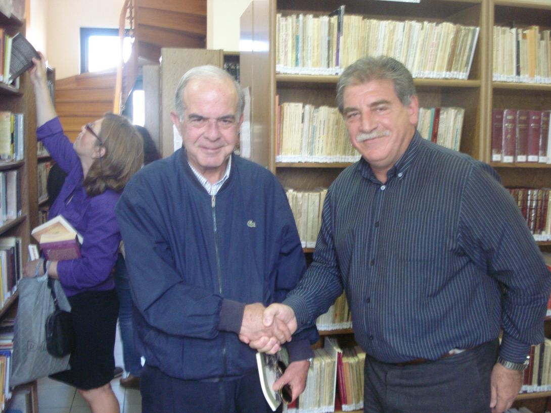 Στην Βικελαία ο υποψήφιος δήμαρχος Ηρακλείου Βασίλης Λαμπρινός