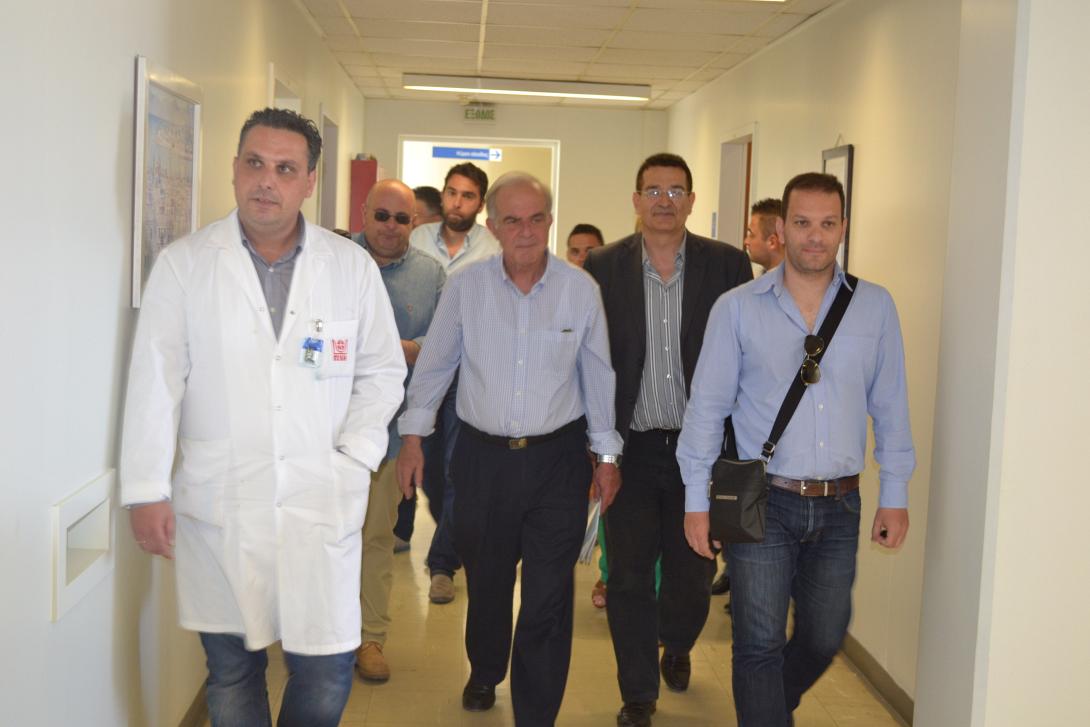 Επίσκεψη στο ΠΑΓΝΗ από τον Β. Λαμπρινό