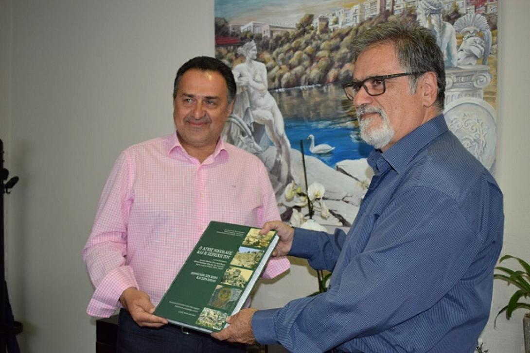 Γιάννης Κασσαβός