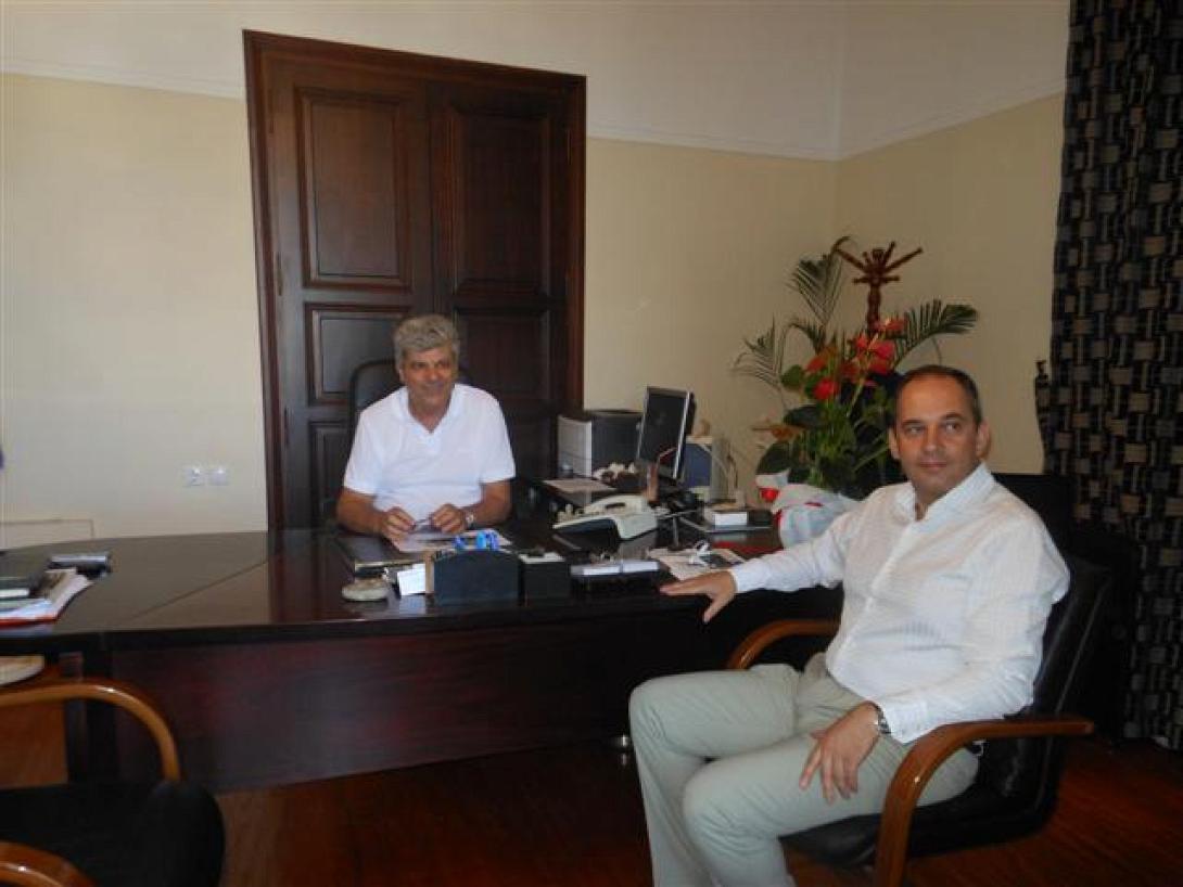 Θέματα που αφορούν την Κρήτη και κυρίως το θέμα της αναβάθμισης του ΒΟΑΚ, συζήτησαν Πλακιωτάκης-Ροκαδάκης