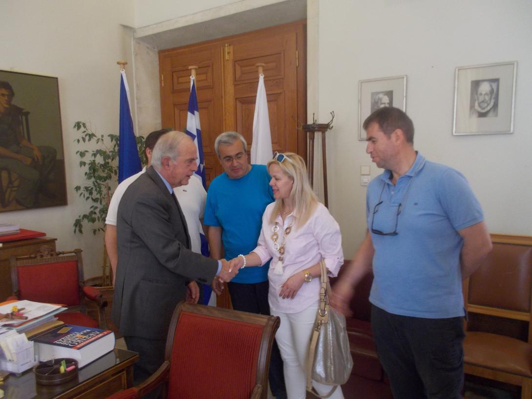 λαμπρακης συναντηση