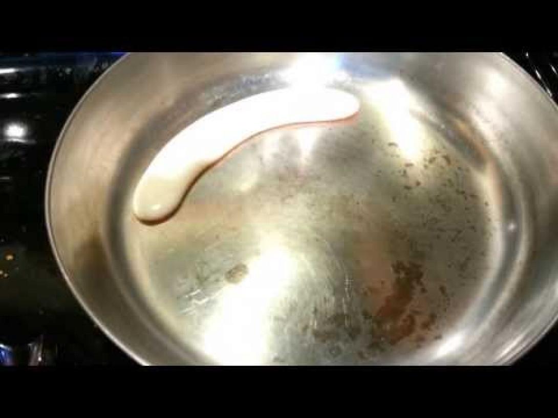 Εντυπωσιακό: Τι θα συμβεί αν ρίξουμε μπύρα… σε τηγάνι που καίει;