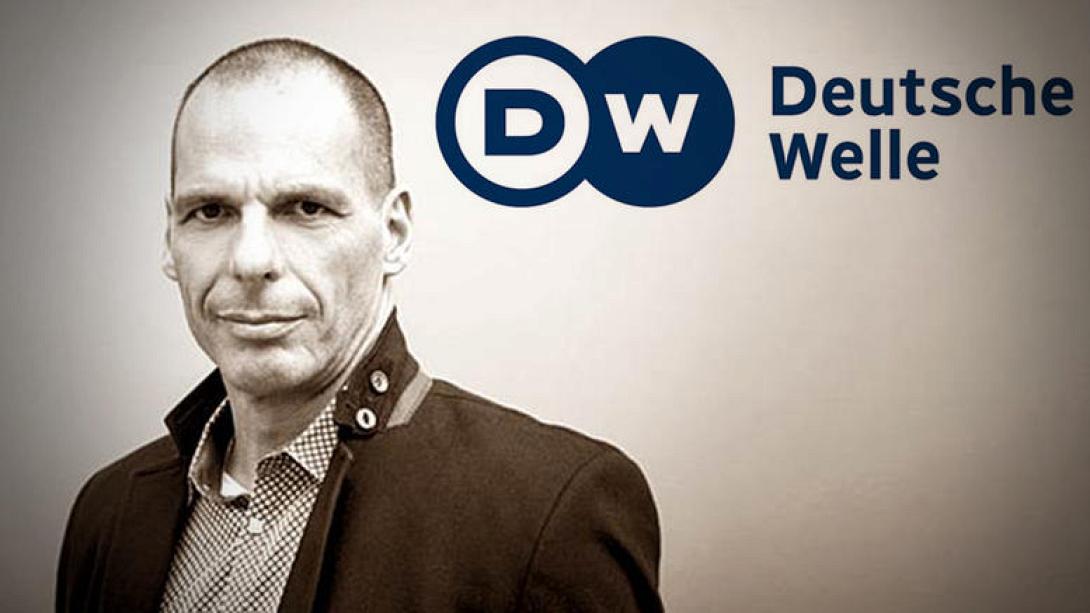 Η Ντόιτσε Βέλλε ειρωνεύεται τον Γιάνη Βαρουφάκη: "Ψάχνει δουλειά ως αρθρογράφος"