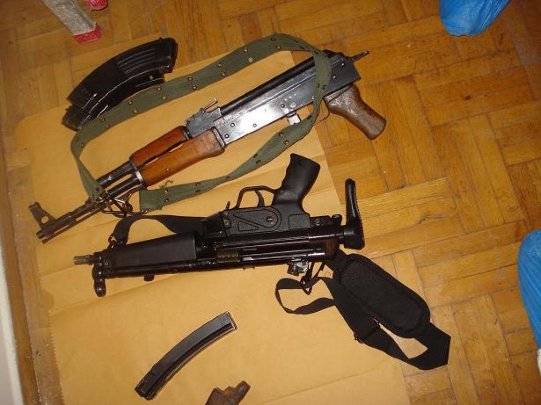 e_mp5_ak471.jpg