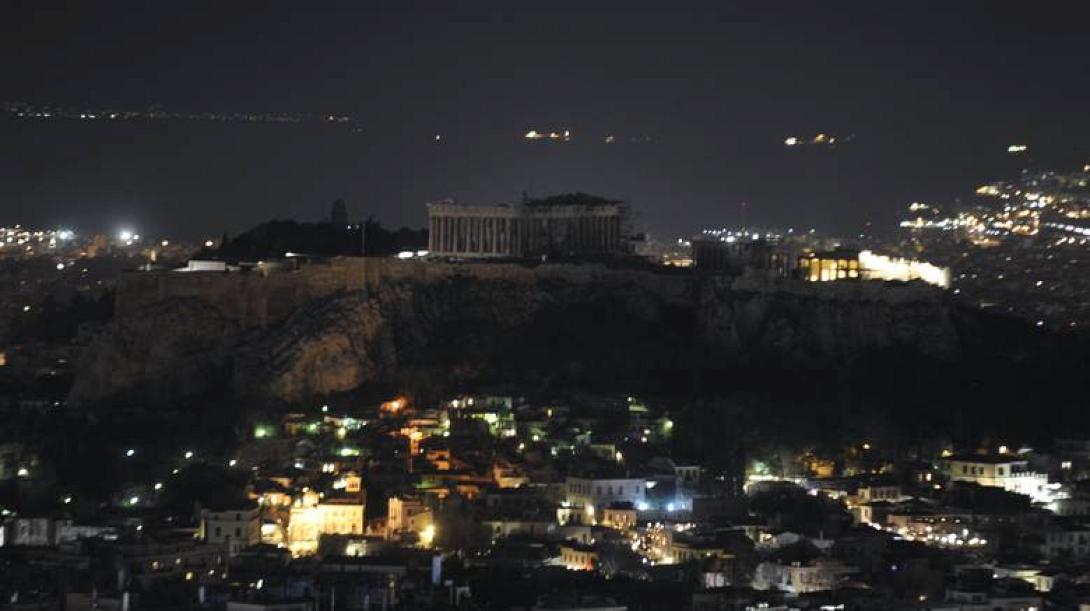 earth-hour-greece.jpg