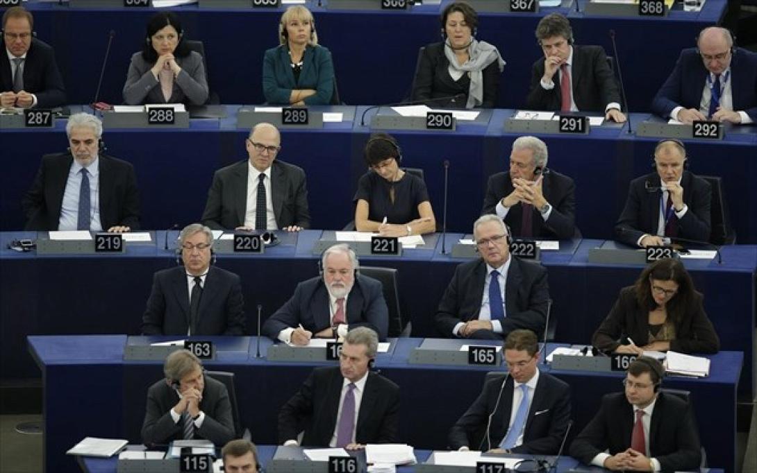 Εγκρίθηκε η νέα Ευρωπαϊκή Επιτροπή του Ζαν Κλώντ Γιούνκερ